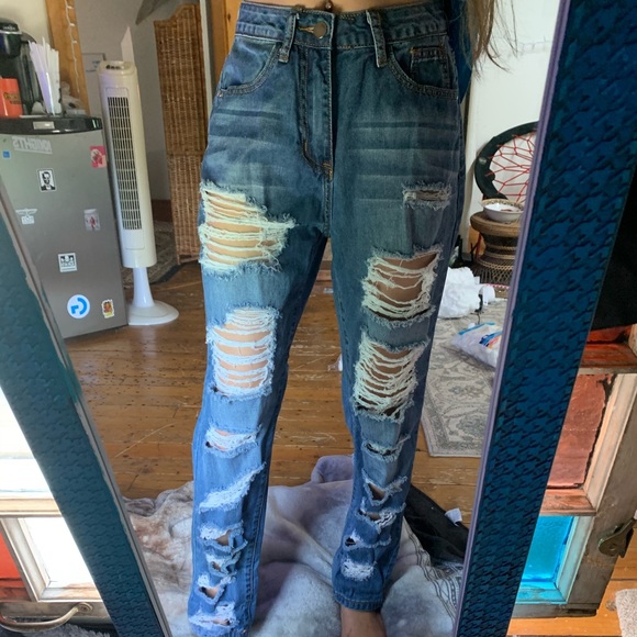 Fashion Nova High Waisted Distressed Jeans SIZE 1 - Picture 6 of 7